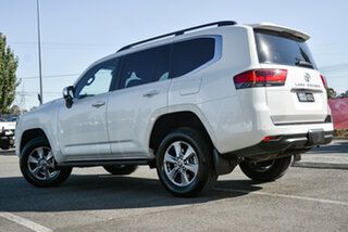 2022 Toyota Landcruiser FJA300R Sahara Crystal Pearl 10 Speed Sports Automatic Wagon.