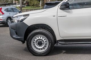 2021 Toyota Hilux 4x4 Glacier White Manual Cab Chassis