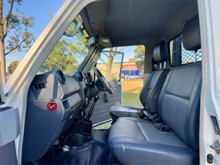 2013 Toyota Landcruiser VDJ79R MY12 Update Workmate (4x4) White 5 Speed Manual Cab Chassis