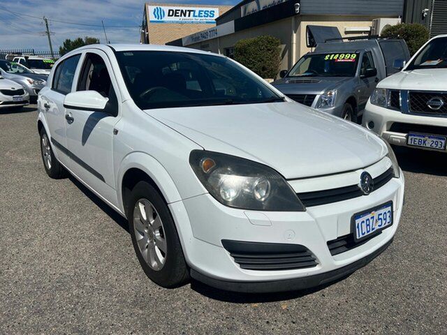 Used Holden Astra AH MY06 CD Wangara, 2006 Holden Astra AH MY06 CD White 4 Speed Automatic Hatchback