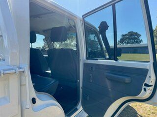 2019 Toyota Landcruiser VDJ79R MY18 Workmate (4x4) White 5 Speed Manual Double C/Chas