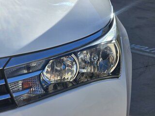 2015 Toyota Corolla ZRE172R SX White 6 Speed Manual Sedan