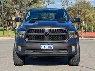 Used MY19 Express 1500 5.7L V8 Petrol Crew Cab 4x4 - 5'7 Tub - Rambox.