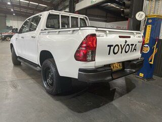 2017 Toyota Hilux GUN126R SR (4x4) White 6 Speed Manual Dual Cab Utility.