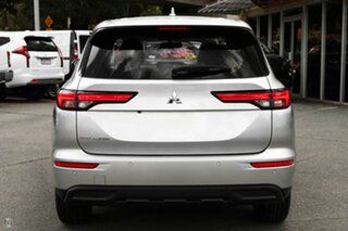 2024 Mitsubishi Outlander ZM MY24 ES 2WD Sterling Silver 8 Speed Constant Variable Wagon.
