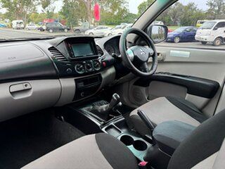 2009 Mitsubishi Triton ML MY09 GLX Double Cab White 5 Speed Manual Cab Chassis