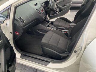 2016 Kia Cerato YD MY17 S White 6 Speed Auto Seq Sportshift Sedan