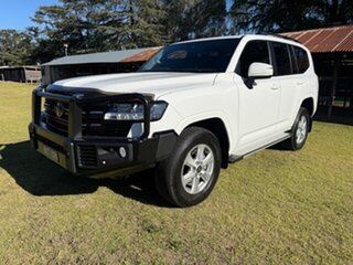 2022 Toyota Landcruiser Wagon GXL 3.3L Diesel Automatic Glacier White Automatic Wagon.