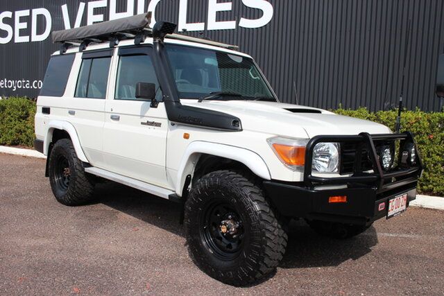 Pre-Owned Toyota Landcruiser VDJ76R Workmate Palmerston, 2016 Toyota Landcruiser VDJ76R Workmate French Vanilla 5 Speed Manual Wagon