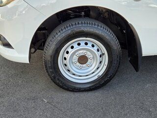 2012 Mazda BT-50 UP0YD1 XT 4x2 White 6 Speed Manual Cab Chassis.