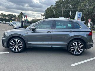 2017 Volkswagen Tiguan 5N MY18 162TSI DSG 4MOTION Highline Titanium Black-Crystal Gray 7 Speed