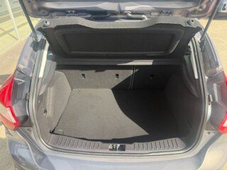 2011 Ford Focus LW Ambiente Silver 5 Speed Manual Hatchback