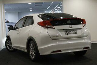 2013 Honda Civic 9th Gen MY13 VTi-S White Sequential Auto Hatchback.
