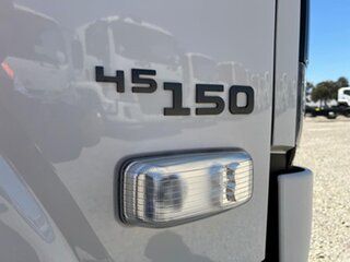 2026 Isuzu N Series NNR 45-150 DT D34 Vanpack Pantech