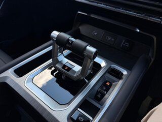 2026 MG U9 EKK1C MY26 Black Edition 4X4 White 8 Speed Sports Automatic Utility