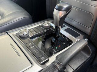 2019 Toyota Landcruiser VDJ200R VX White 6 Speed Sports Automatic Wagon
