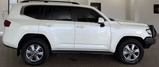2023 Toyota Landcruiser FJA300R VX White 10 Speed Sports Automatic Wagon.