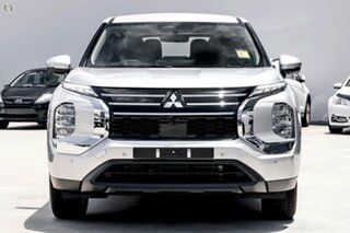 2026 Mitsubishi Outlander ZM MY25 ES 2WD Sterling Silver 8 Speed Constant Variable Wagon.