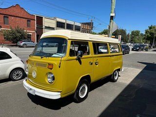1976 Volkswagen Transporter Kombi Type 2 Campmobile Green 4 Speed Manual Van Wagon.