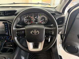 2025 Toyota Hilux GUN126R SR Double Cab White 6 Speed Sports Automatic Cab Chassis