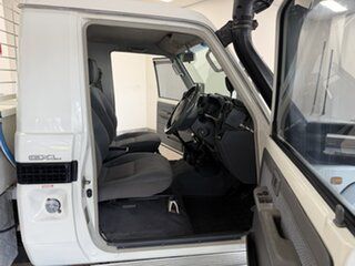 2010 Toyota Landcruiser VDJ79R MY10 GXL White 5 Speed Manual Cab Chassis
