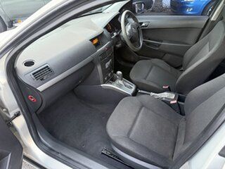 2005 Holden Astra AH MY06 CD Silver 4 Speed Automatic Hatchback