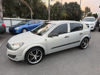 2005 Holden Astra AH MY06 CD Silver 4 Speed Automatic Hatchback