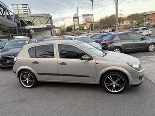 2005 Holden Astra AH MY06 CD Silver 4 Speed Automatic Hatchback