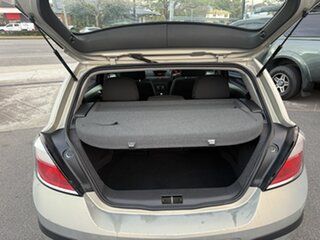 2005 Holden Astra AH MY06 CD Silver 4 Speed Automatic Hatchback