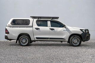 2022 Toyota Hilux TGN121R Workmate Double Cab 4x2 White 5 Speed Manual Utility.