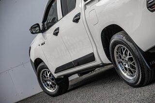 2022 Toyota Hilux TGN121R Workmate Double Cab 4x2 White 5 Speed Manual Utility