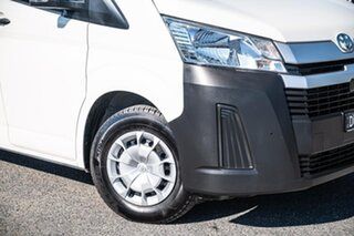 2025 Toyota HiAce GDH300R LWB White 6 Speed Sports Automatic Van.