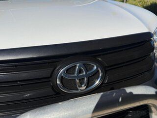 2018 Toyota Hilux TGN121R Workmate 4x2 White 5 Speed Manual Cab Chassis