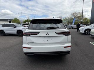 2026 Mitsubishi Outlander ZM MY26 ES 2WD White 8 Speed Constant Variable Wagon