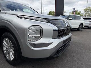 2026 Mitsubishi Outlander ZM MY25 ES 2WD Sterling Silver 8 Speed Constant Variable Wagon