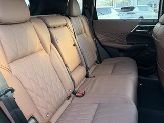 2026 Mitsubishi Outlander ZM MY26 Exceed Tourer AWD White Diamond 8 Speed Constant Variable Wagon