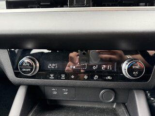 2025 Mitsubishi Outlander ZM MY25 ES 2WD White Diamond 8 Speed Constant Variable Wagon