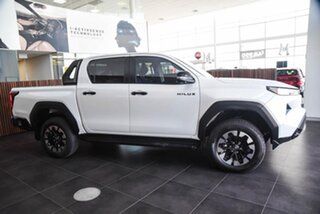 2026 Toyota Hilux GUN227R SR5 Double Cab 48V White 6 Speed Sports Automatic Utility.