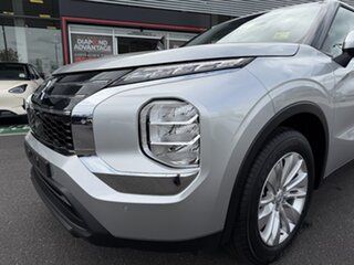 2026 Mitsubishi Outlander ZM MY25 ES 2WD Sterling Silver 8 Speed Constant Variable Wagon
