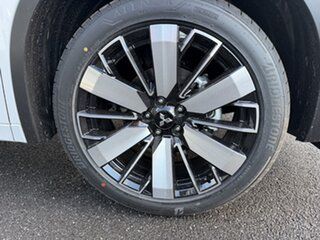 2026 Mitsubishi Outlander ZM MY26 Exceed Tourer AWD White Diamond 8 Speed Constant Variable Wagon