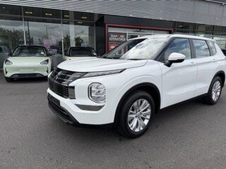 2026 Mitsubishi Outlander ZM MY26 ES 2WD White 8 Speed Constant Variable Wagon.