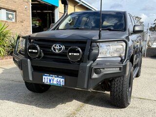 2017 Toyota Landcruiser VDJ200R GX Grey 6 Speed Sports Automatic Wagon.