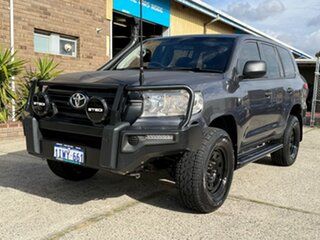 2017 Toyota Landcruiser VDJ200R GX Grey 6 Speed Sports Automatic Wagon.