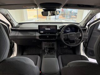 2026 Toyota Hilux GUN227R SR5 Double Cab 48V White 6 Speed Sports Automatic Cab Chassis