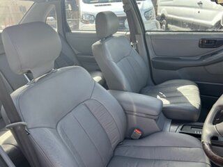 2002 Toyota Avalon MCX10R Grande White 4 Speed Automatic Sedan