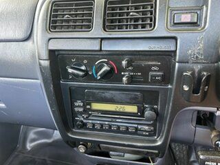 2003 Toyota Hilux LN147R White 5 Speed Manual Cab Chassis