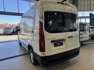 2026 LDV Deliver 9 MY24 LWB Mid Roof Blanc White 8 Speed Automatic Van