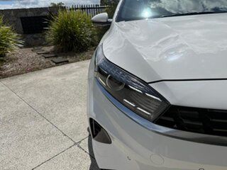 2023 Kia Cerato BD MY24 S White 6 Speed Sports Automatic Hatchback