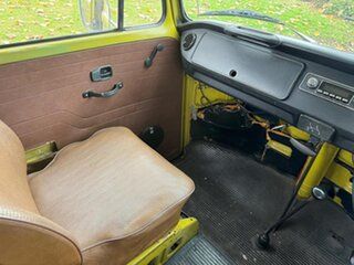 1976 Volkswagen Transporter Kombi Type 2 Campmobile Green 4 Speed Manual Van Wagon