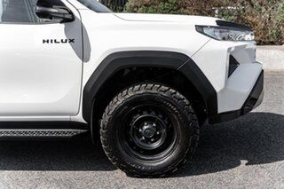 2026 Toyota Hilux GUN227R SR Double Cab 48V White 6 Speed Sports Automatic Cab Chassis